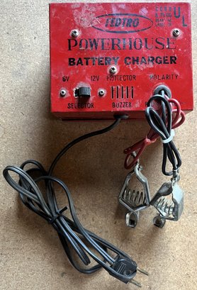 Vintage Fed Tro 6V 12V Powerhouse Battery Charger - (P)