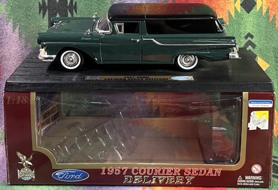 Road Legends 1957 FORD 1957 Courier Delivery Sedan 1:18 Die Cast Metal - (A6)