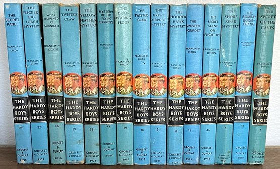 Lot Of 15 The Hardy Boys Books Series By Franklin W. Dixon Circa 1960s - (D)