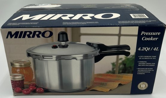 Mirro Pressure Cooker 4.2Qt/4L - New In Box
