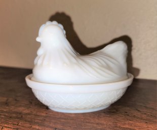 Vintage Hazel-Atlas White Glass Hen On Nest Covered Dish