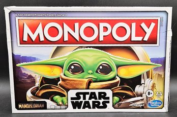 HASBRO Gaming Monopoly Board Game  - (T3)