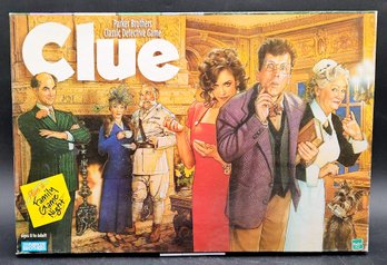 PARKER BROTHERS 'CLUE' Classic Detective Board Game - (T4)