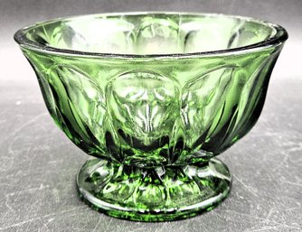 ANCHOR HOCKING Green Glass Bowl - (NTT)