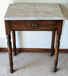 Vintage Marble Top End Table - (FR)