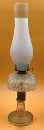 Beautiful Vintage Glass Oil Lamp - (FR)