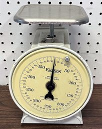 Vintage Hanson Diet Kitchen Scale (model #1440)