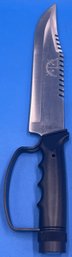 United Cutlery Bushmaster Knife With Combat Cause And Supplies - (A5)