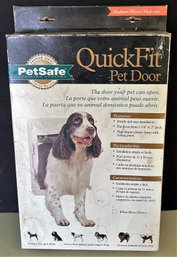 PETSAFE Quick Fit Pet Door New In Packaging - (G)