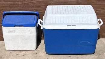 Lot Of 2 Coolers RUBBERMAID & COLEMAN - (G)