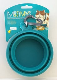 Messy Mutts Portable Dog Bowl - New In Packaging