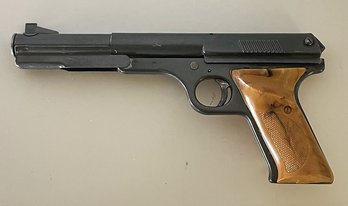 Daisy Calibre .177 Target Special B.B. Gun