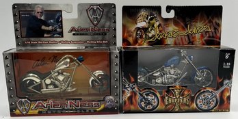 Lot Of 2 1:18 Scale Motorcycle Arlenness & Jesse James - (TR)