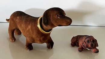 2 Movable Head Dog Figurine Decoration