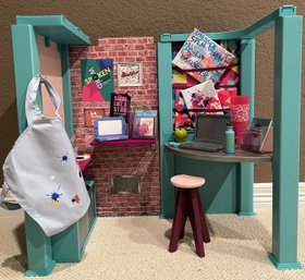 American Girl Art Studio With Accessories - (PR)