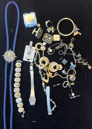 Jewelry #40 - Collection Of Broken Jewelry Single Earrings Etc.