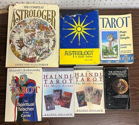 Book Bundle #27 - Astrology / Tarot - 7 Books