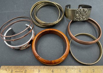Costume Bracelet Bundle (metal & Wood 8 Pieces) JR15 - (BR3)