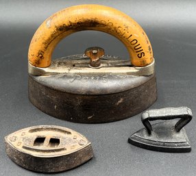 Vintage Sad Dubuque Potts Iron & 2 Mini Irons - (FP)