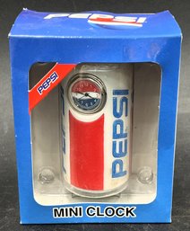 PEPSI Mini Clock New In Box - (T29)