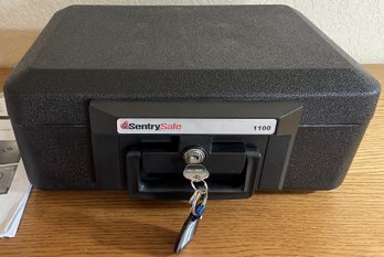 Sentry Safe Fire Safe 1100 With Manual & 2 Keys - (B1)