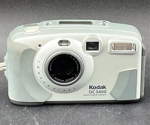Kodak Zoom Digital Camera (Model #DC3400) In Samsonite Case