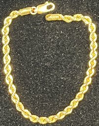 18KT Yellow Gold Bracelet #99