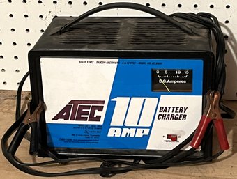 ATEC 10 Amp Battery Charger - (GW)