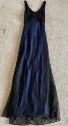 Floor Length Evening Gown - Size L     (C6)