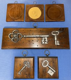 6 Wood Plaques, 3 With Old Keys, 3 Coasters/picture Frames F#8 - (BB1)