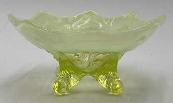 Vintage 4 Footed Uranium Dish Bowl - (HC)
