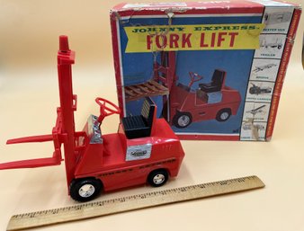 Johnny Express Forklift - (B1)