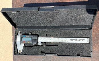 Pittsburgh 6' Digital Caliper With Metric And SAE Fractional Readings