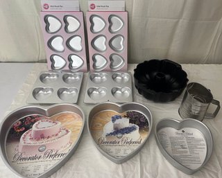 NEW Heart Shaped Baking Pans And Vintage Flour Sifter (KB7)