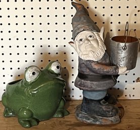 Frog & Gnome Garden Decoration Planters - (GW)