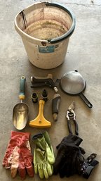 Gardening Tools Bundle - (G)