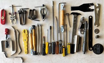 Lot Of Over 25 Tools - T15