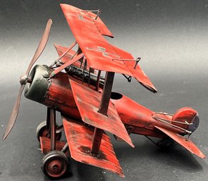 Vintage Metal WWI German Fokker Tri Plane Red Baron - (P)