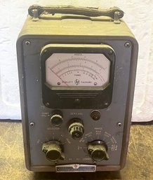 HP Vacuum Tube Voltmeter