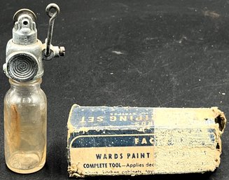Vintage Wards Glass & Metal Paint Pinstripe Tool - (P)