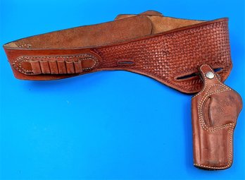 Western Style Leather Gun & Ammo Belt