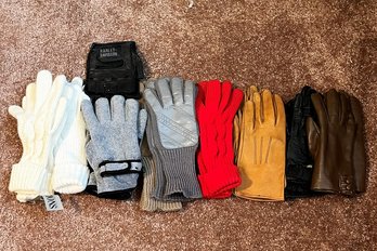 10 Pairs Of Women's Gloves