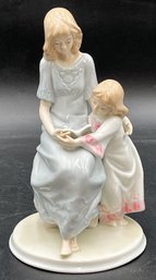 Vintage Paul Sebastian Porcelain Figurine Mother & Daughter (B2)