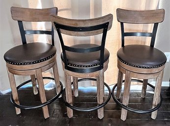 3 Barstools