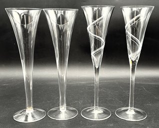 Get Ready 4 New Years With Champagne Flutes (UB)