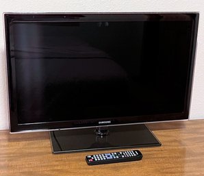SAMSUNG  32 Inch LED LCD HDTV ( Model #UN32D5500RF) With Remote