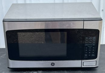 GE Appliances Microwave Oven