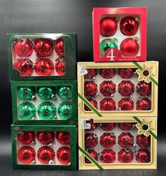 Red & Green Christmas Bulb Bundle In Storage Tote - (B5)