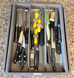 Knives In Expandable Plastic Compartment Storage Tray
