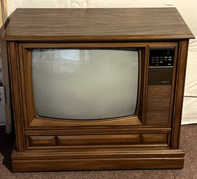 Vintage Curtis Mathes Wood Console Television - (BB4)